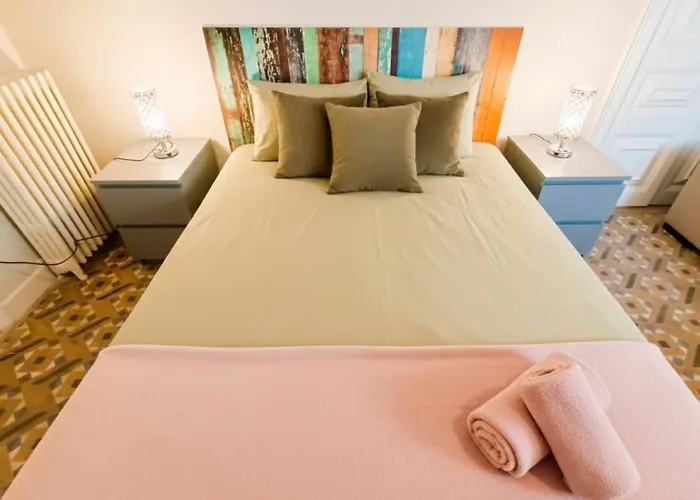 Centric Ghotic Hostel *